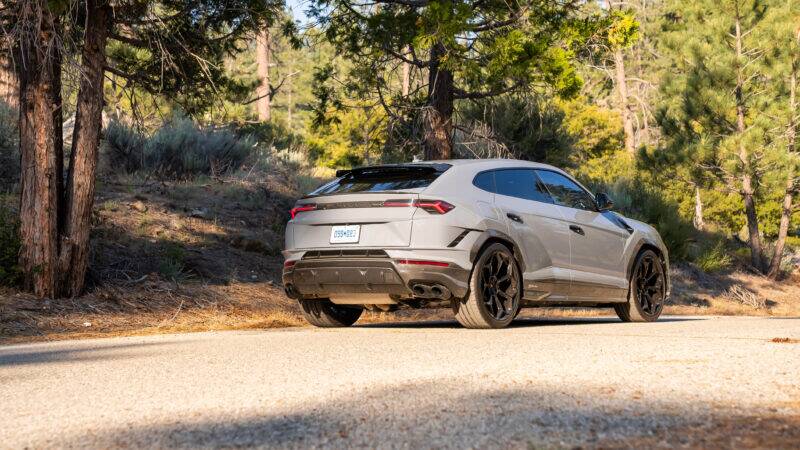 An image of a Lamborghini Urus Performante parked outdoors.